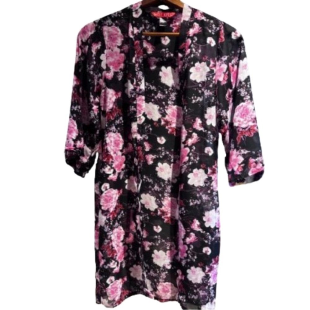 Hot kiss bathing suit cover-up or robe medium new without tags